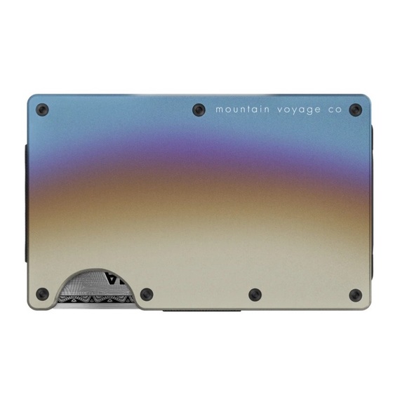 Minimalist Mountain Voyage Co Wallet, RFID Protection - Deluxe Gift Box - Picture 1 of 5